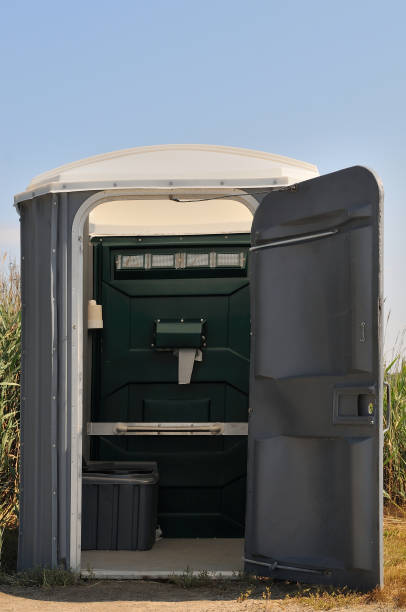 Best Portable bathroom rental  in Henryetta, OK